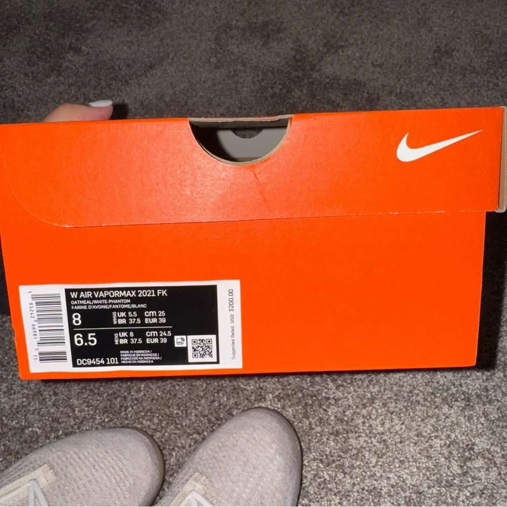Size 8 Nike Air Vapormax 2021 FK Oatmeal Sneakers
